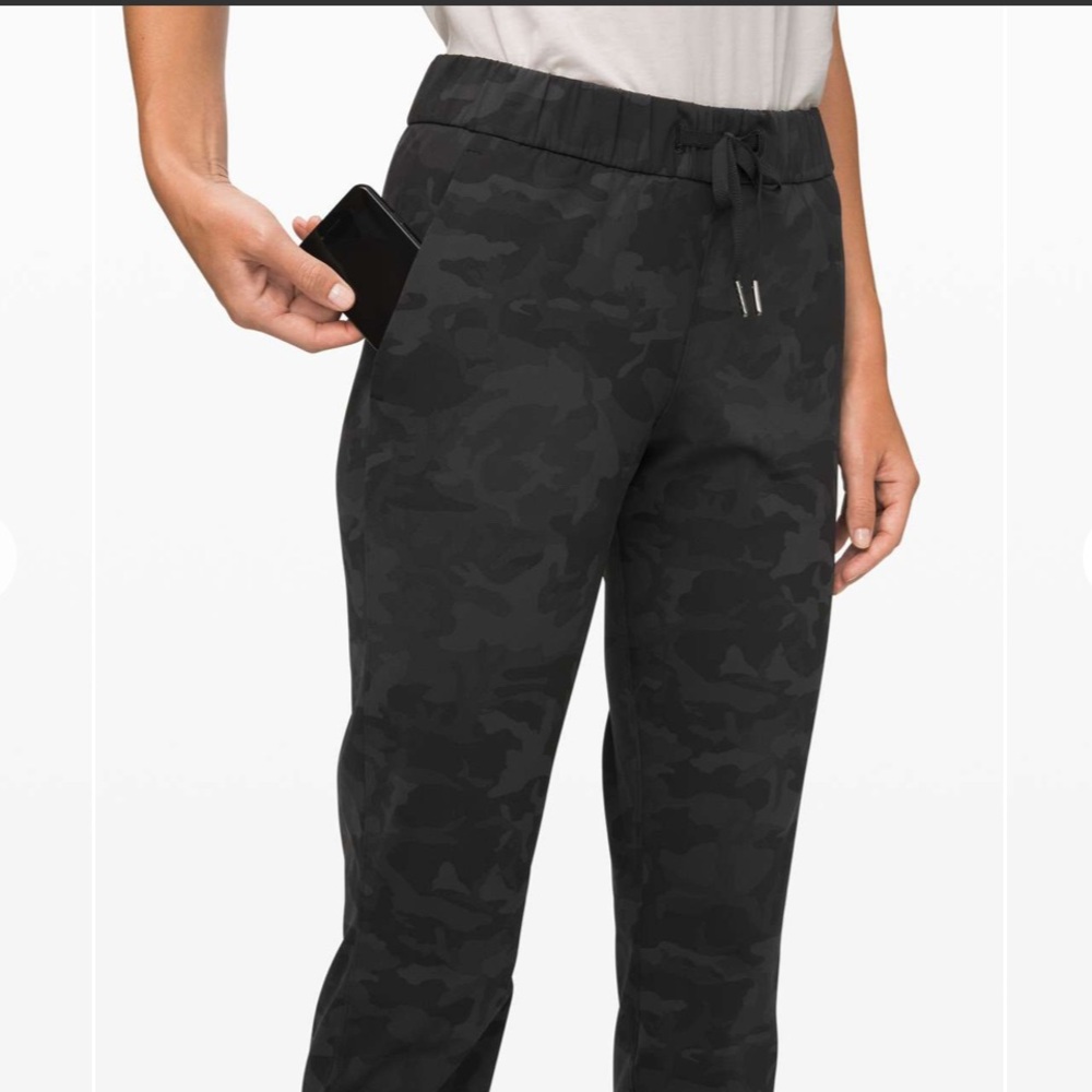 Lululemon On the Fly Pant 7/8 in Incognito Camouflage Multi Grey Size 10 - Picture 4 of 14